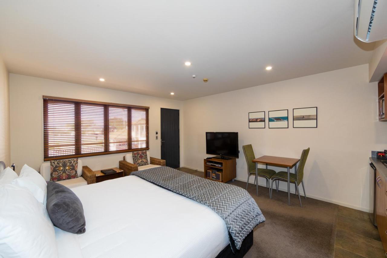 Harvest Lodge Motel Havelock North Exterior photo