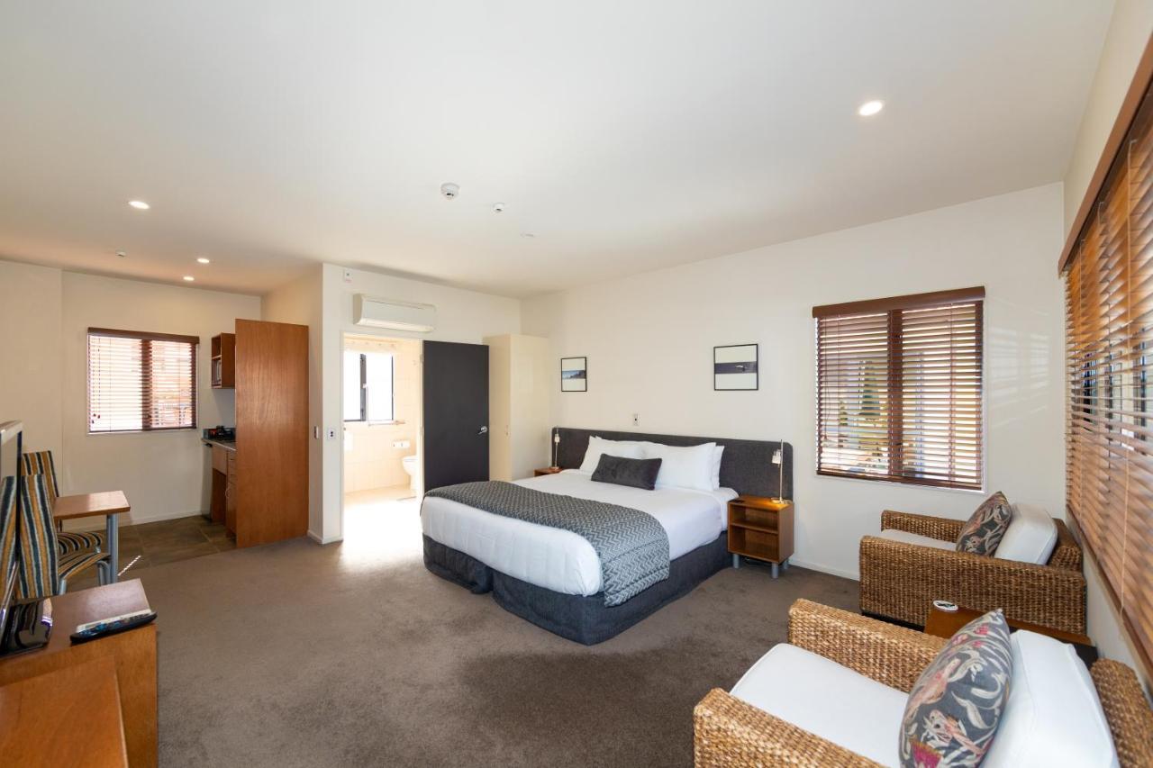 Harvest Lodge Motel Havelock North Exterior photo
