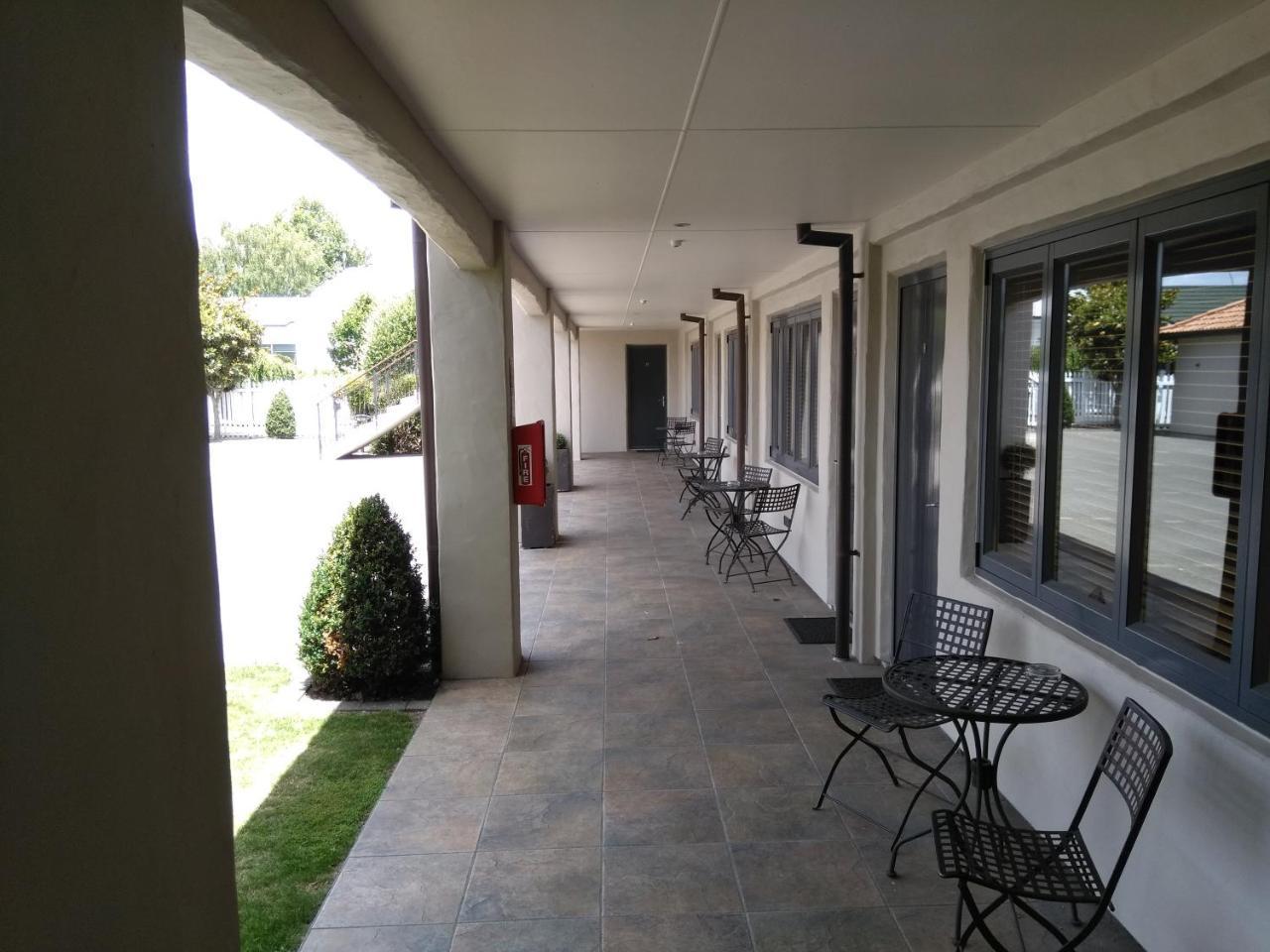 Harvest Lodge Motel Havelock North Exterior photo
